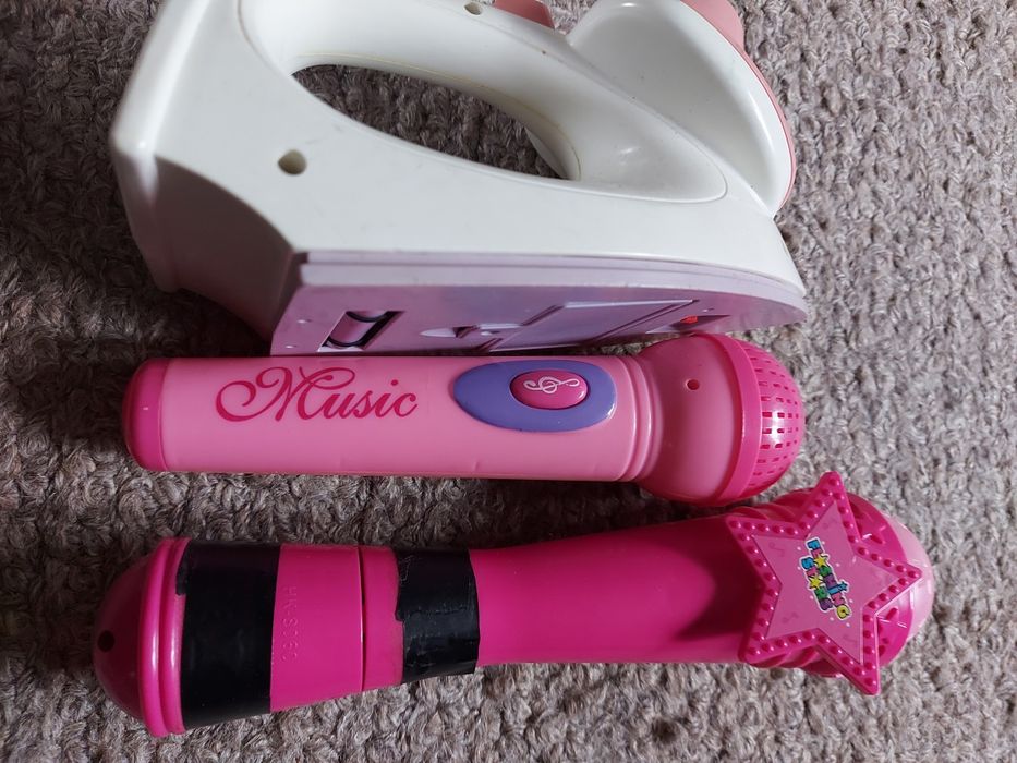 Zabawki żelazko mikrofon