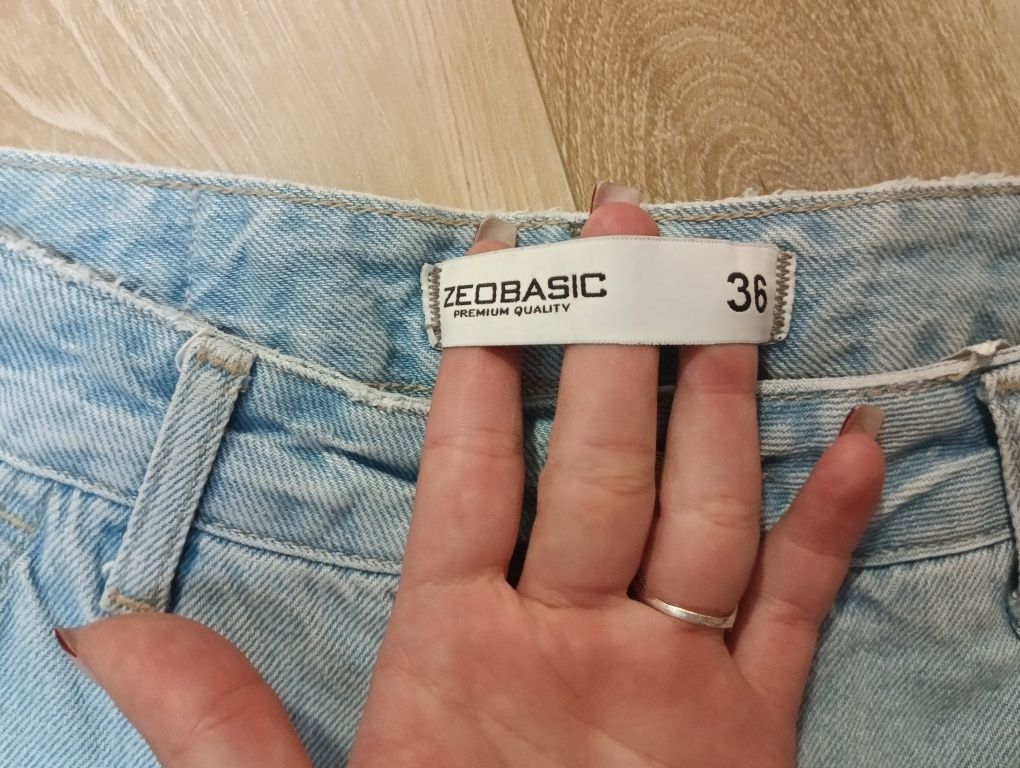 Шорти бермуди розмір36