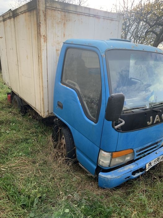 Продам машину JAC