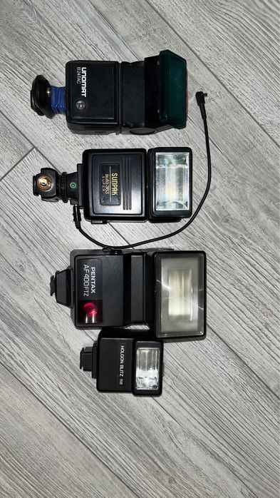 Продам лотом 850 грн! Фотоспалахи