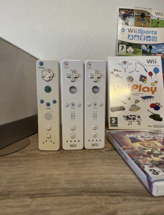 Nintendo wii 3 comandos e 7 jogos originais ( ler descricao )