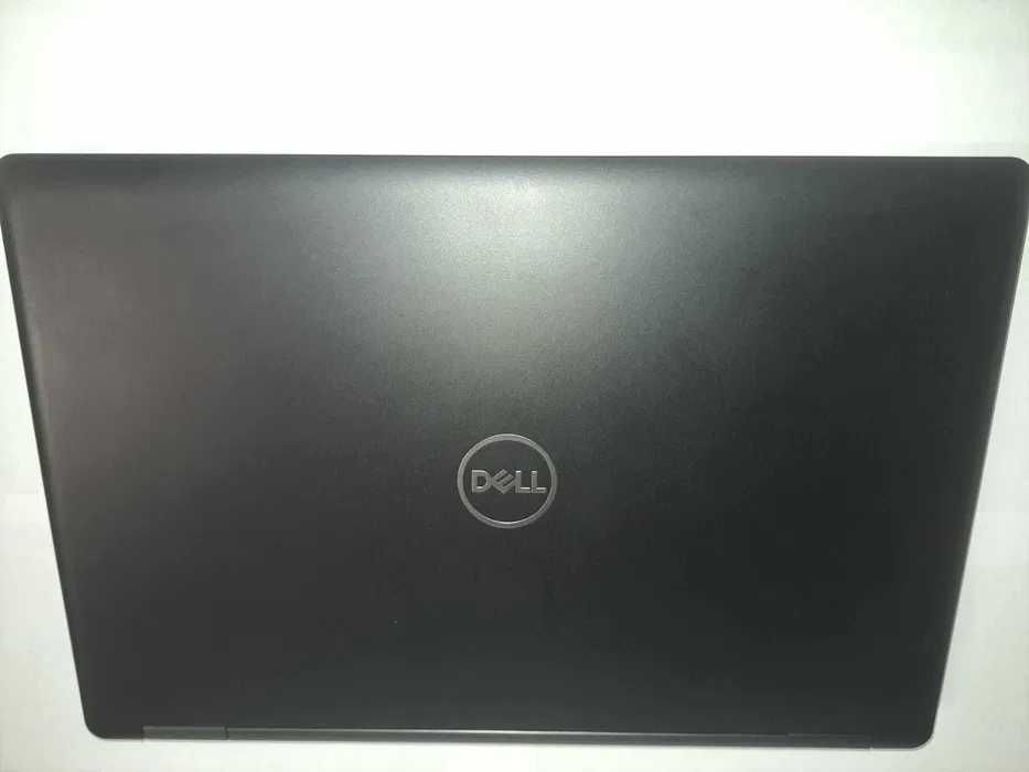 Laptop Dell Precision 3530