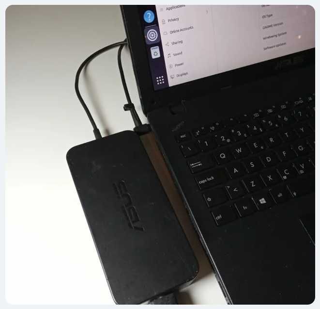 Asus X550CL i3 - Portátil Preto