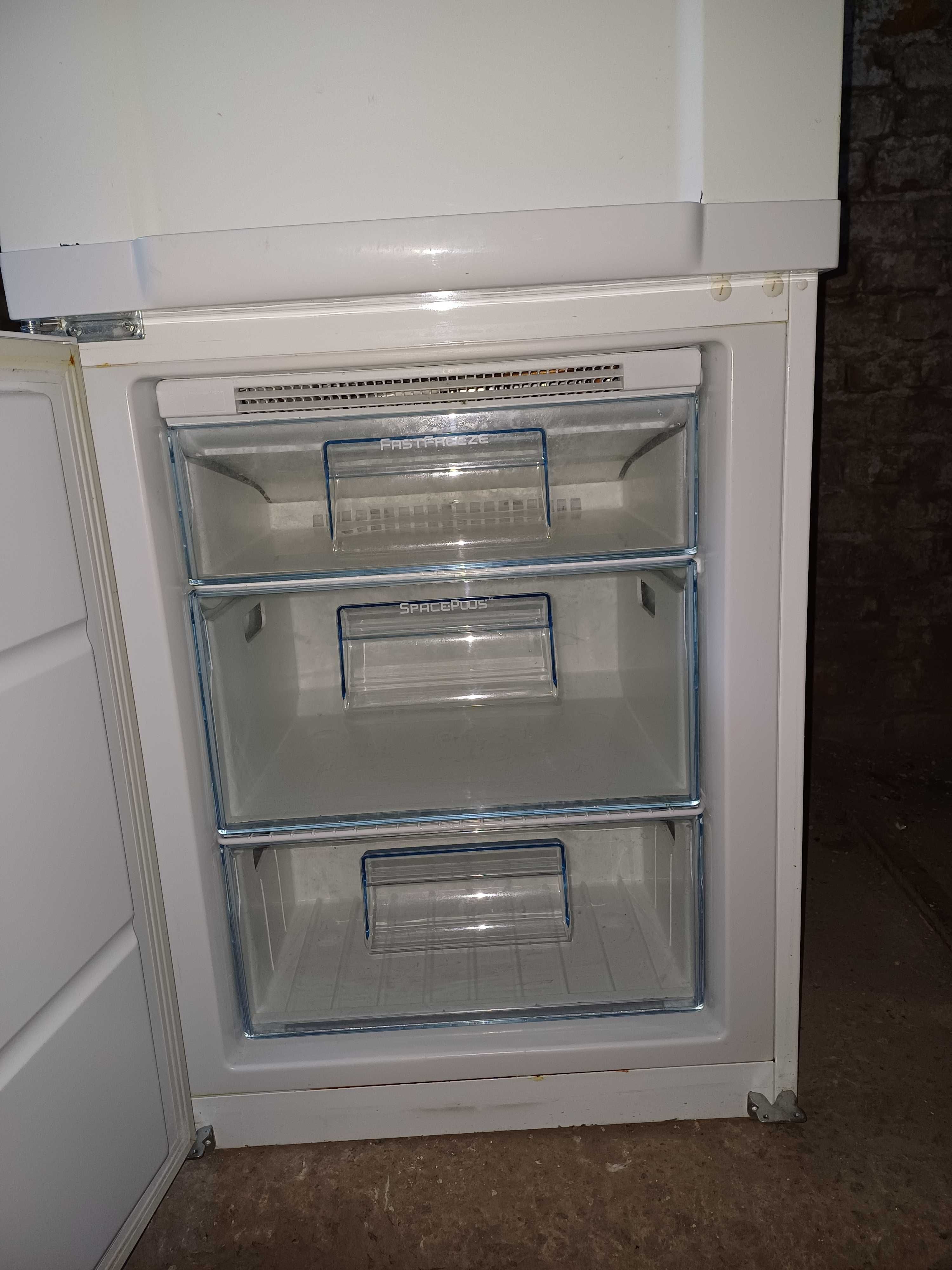 Холодильник Electrolux  Fresh FrostFace (178 см) з Європи