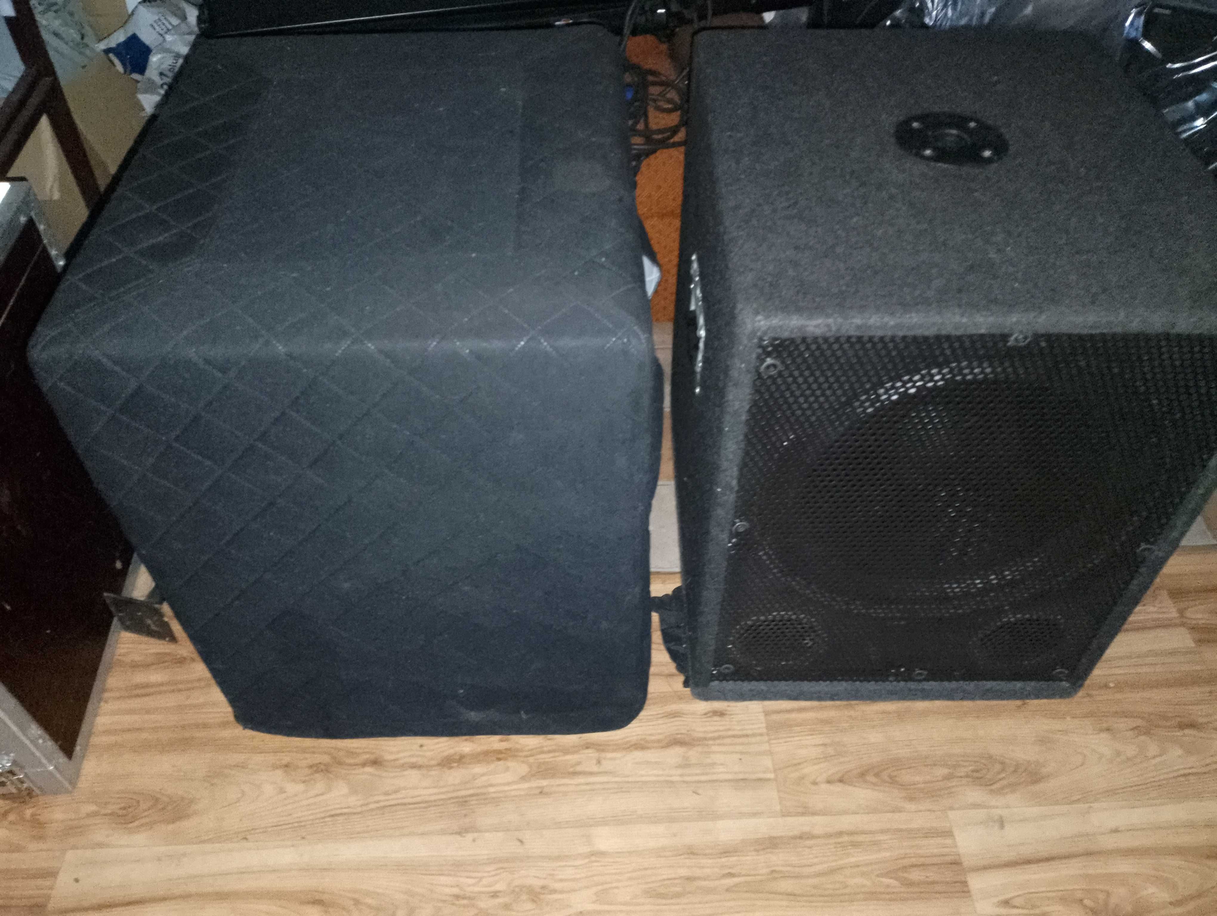 Subwoofery 500/100W + końcówka mocy 2100W + sztyce + pokrowce