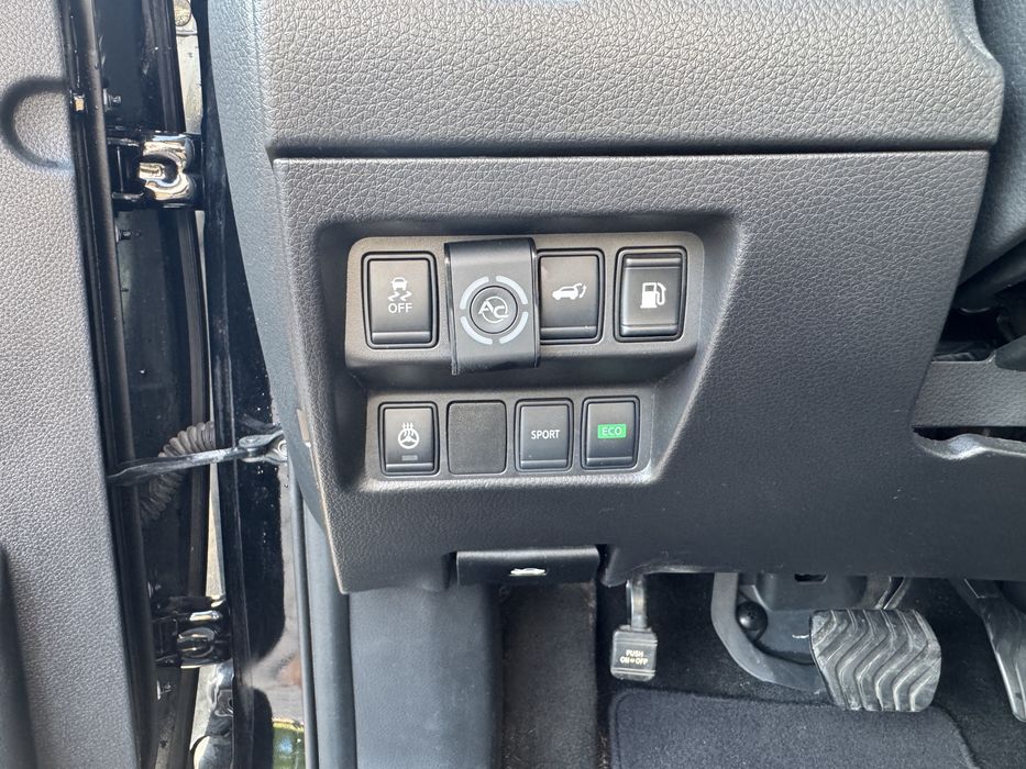 Продам Nissan Rogue SV