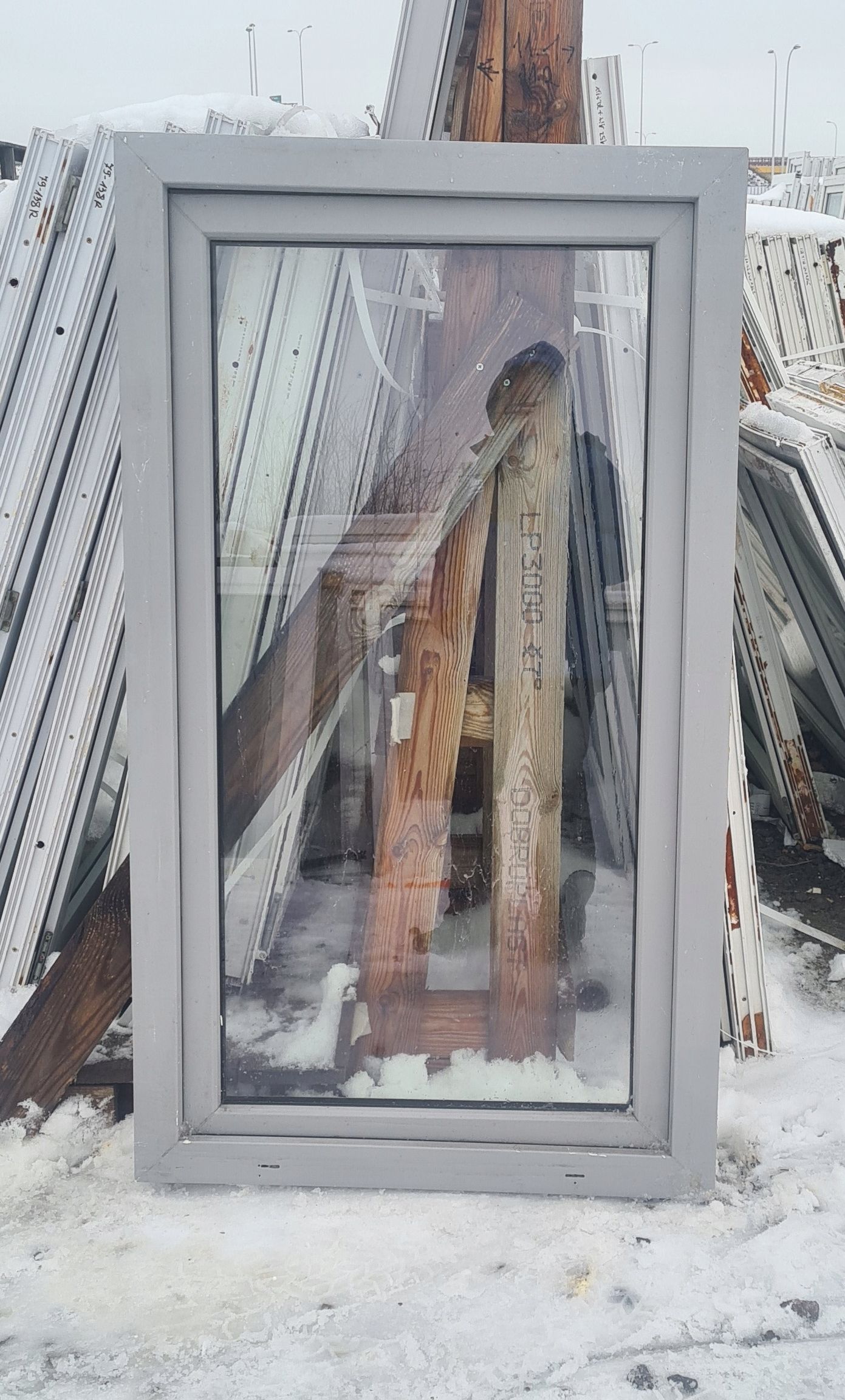 OKNA KacprzaK OKNO PCV 81x141 Używane Plastikowe Szare Lider Okna OLX