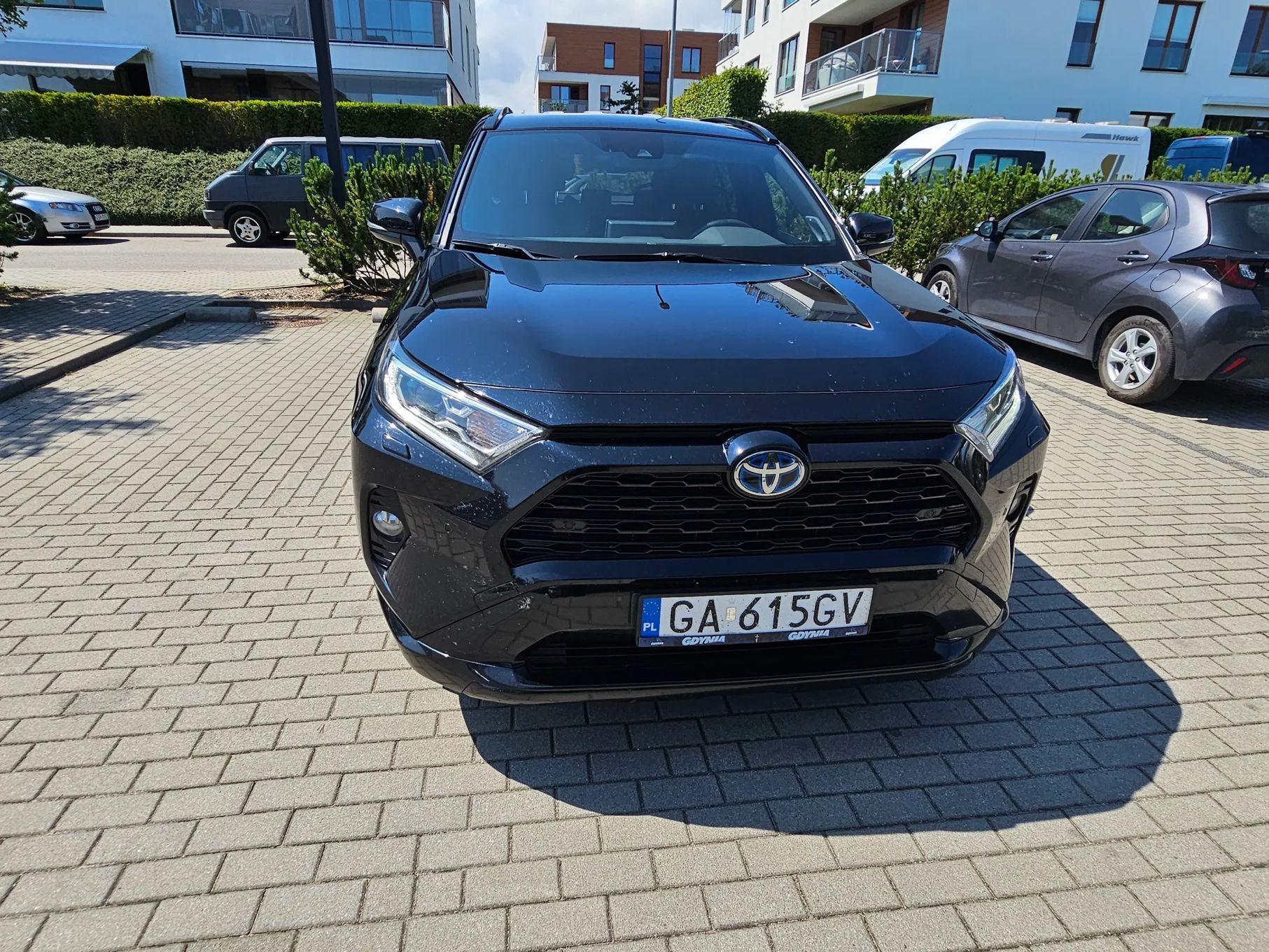Toyota RAV4 TOYOTA RAV4 4x4 2,5 Hybryda/w wersji Black Edition by JBL/Stan idealny