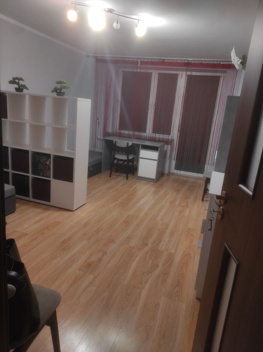 Wynajmę pokój dla dwóch lub jednej osoby