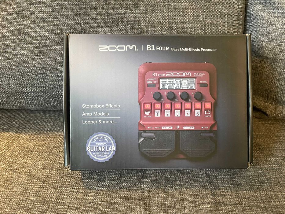 Zoom B1 Four pedal para Baixo