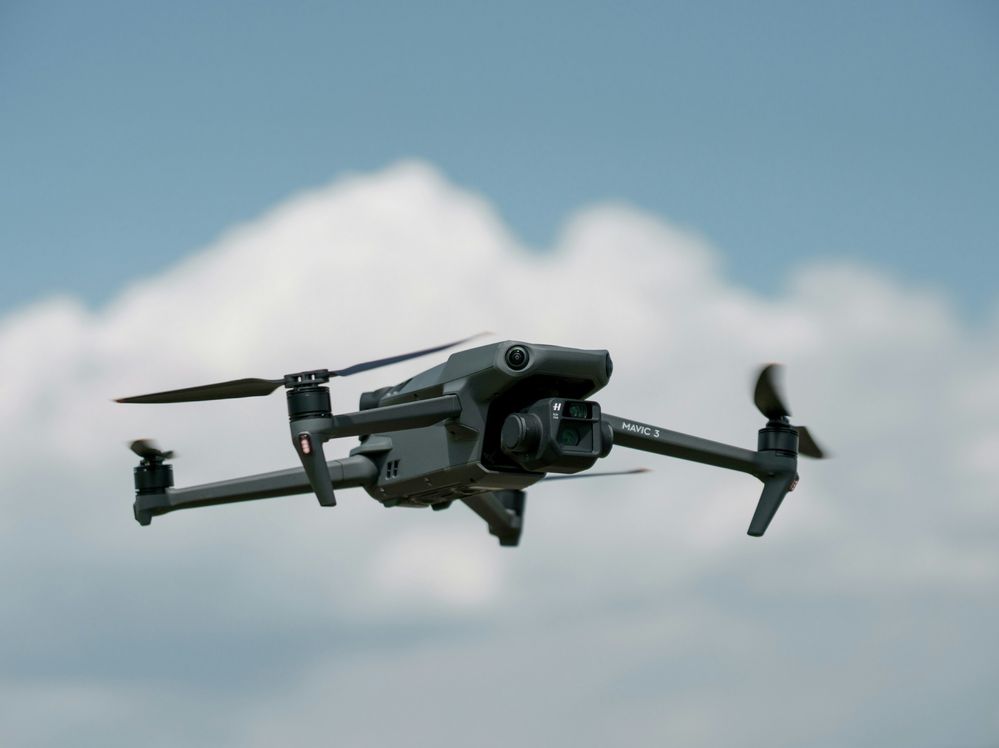 Квадрокоптер DJI Mavic 3 Fly more combo, дрон