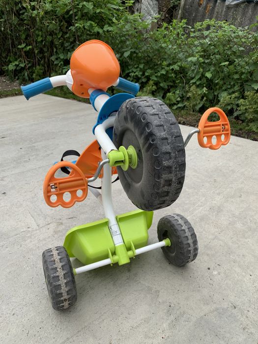 Дитячий триколісний велосипед з дзьобом пелікана Chicco Pelican Trike