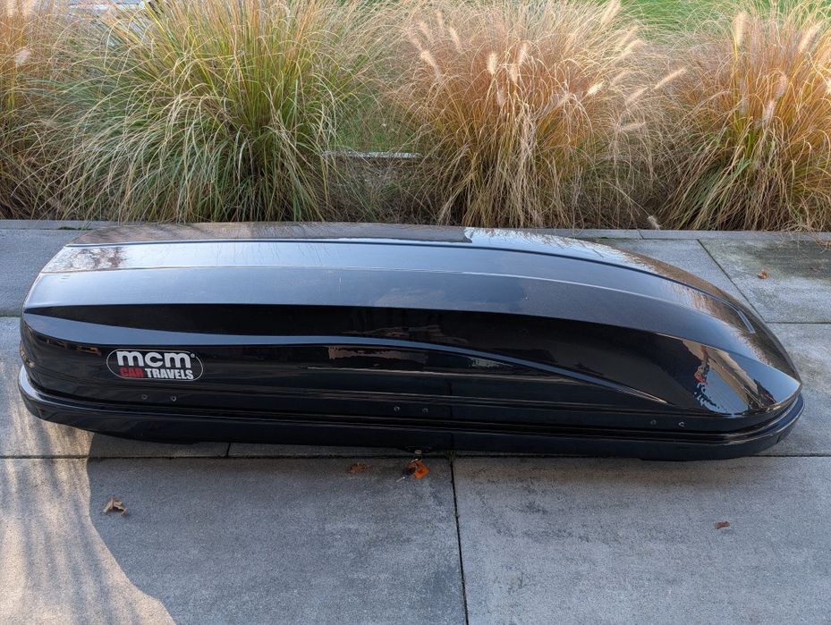 Bagażnik dachowy z relingami