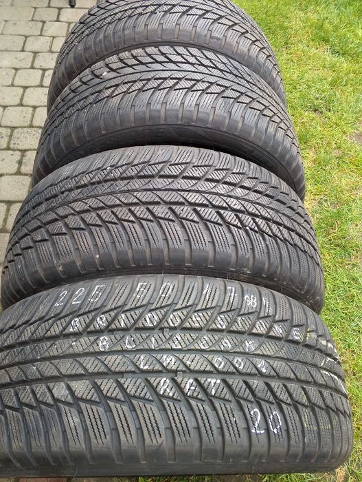 opony 4 szt. 225/50/17 Bridgestone Blizzak LM 001  Run-flat