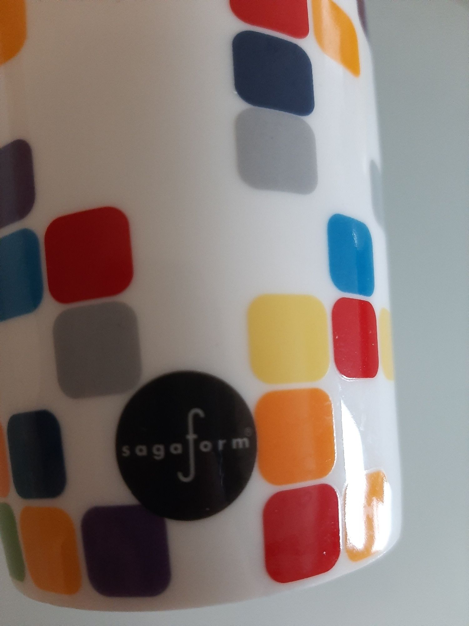 Caneca Sagaform muito boa