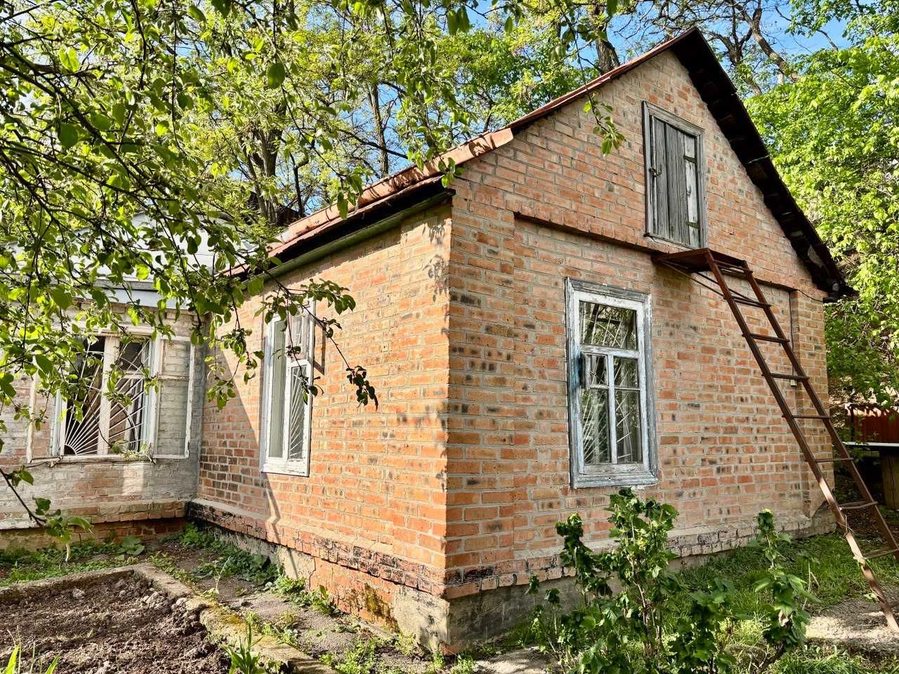 Продаж частини будинку з окремим двором та входом район Центр,Конкорд!