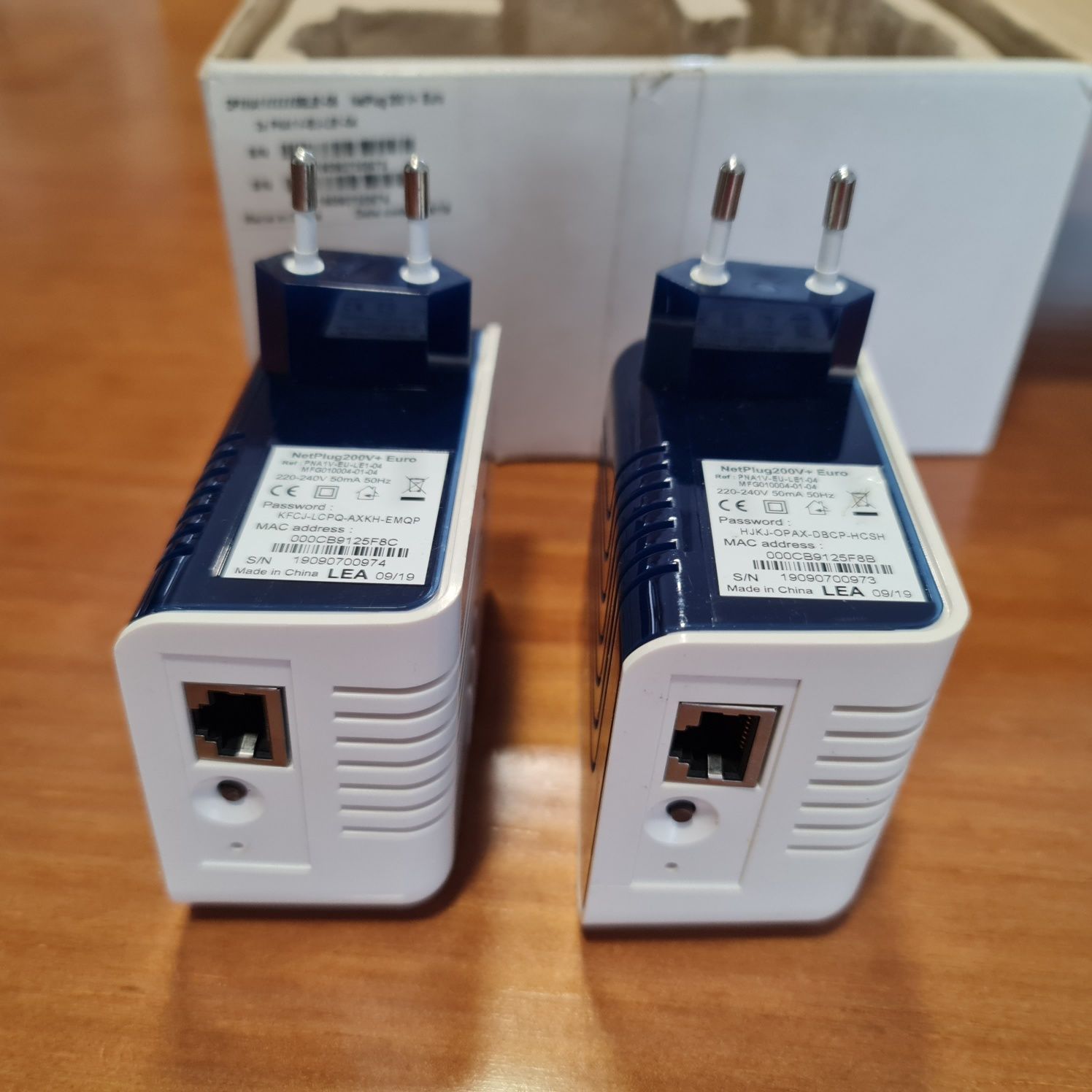 Kit adaptador AV Ethernet compacto LEA Networks Netplug 200+