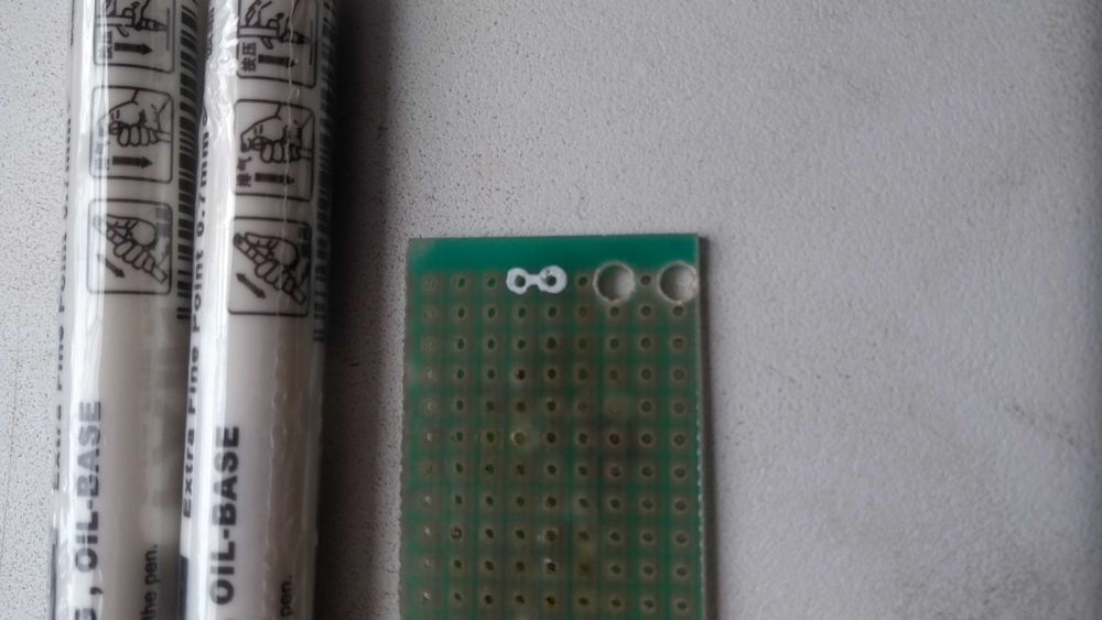 Маркер белый масляная краска  для печатных плат для маркировки