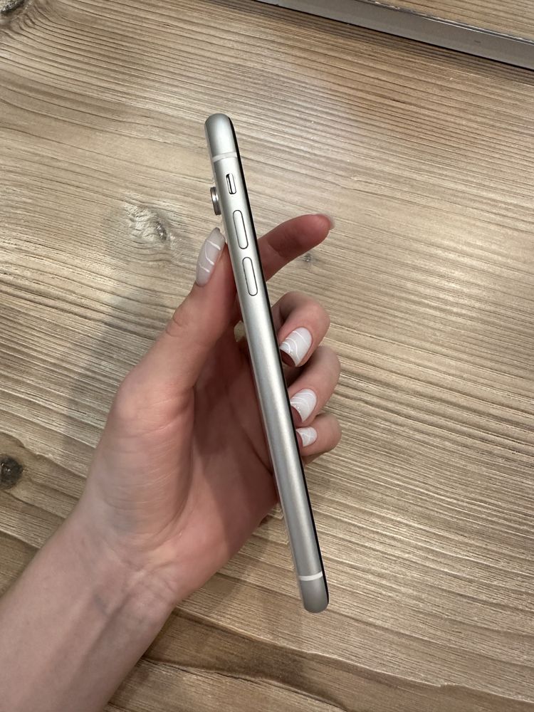 Айфон XR 64 ГБ/ Iphone XR 64 GB