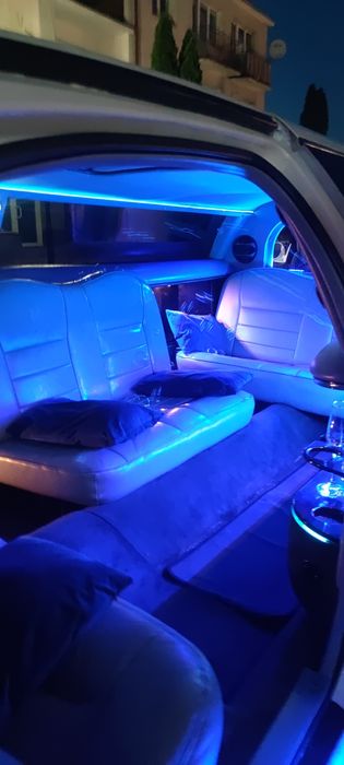 Limuzyna do Wynajęcia. Wynajem Limuzyn Warszawa. Rent a Limo. Stretch