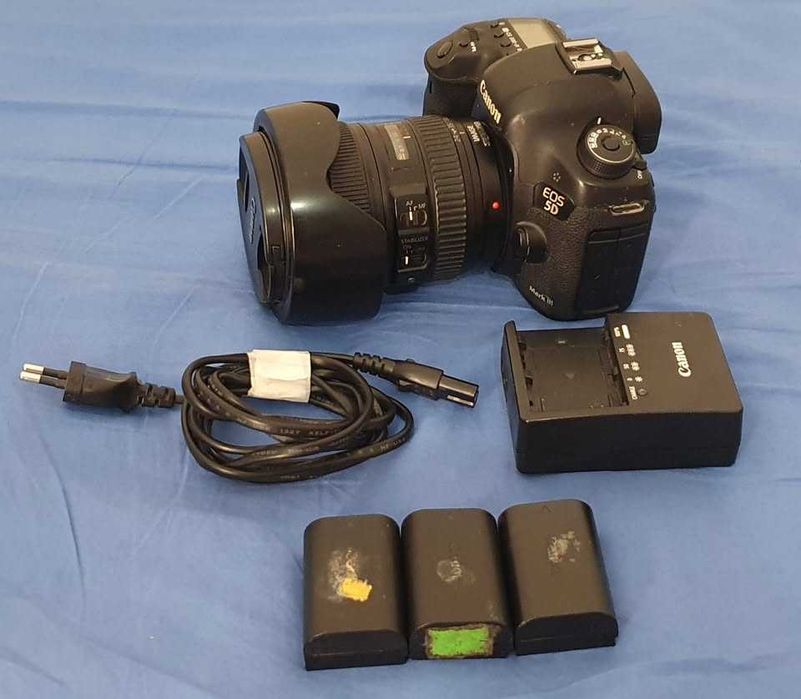 canon 5D Mark 3 +24 105 F4 + 3 baterias e carregadores + bolsa