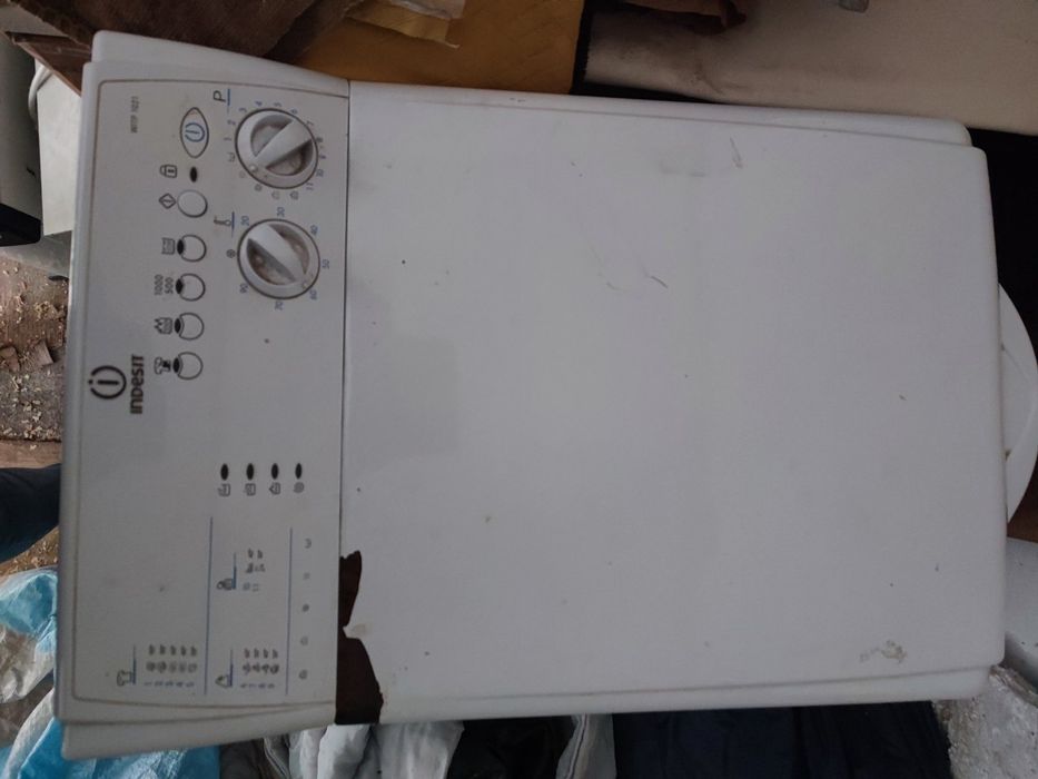 Продам пральну машину indesit