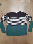 Cienki sweterek w paski 104