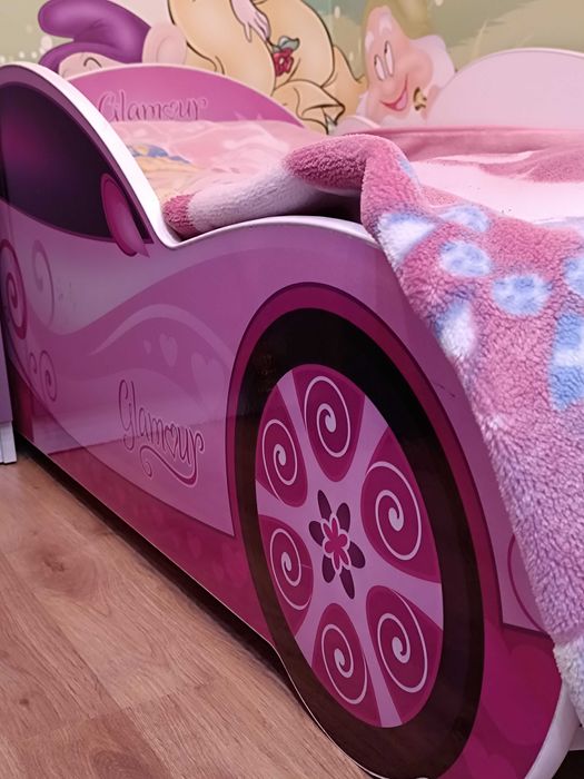 Ліжко дитяче машина