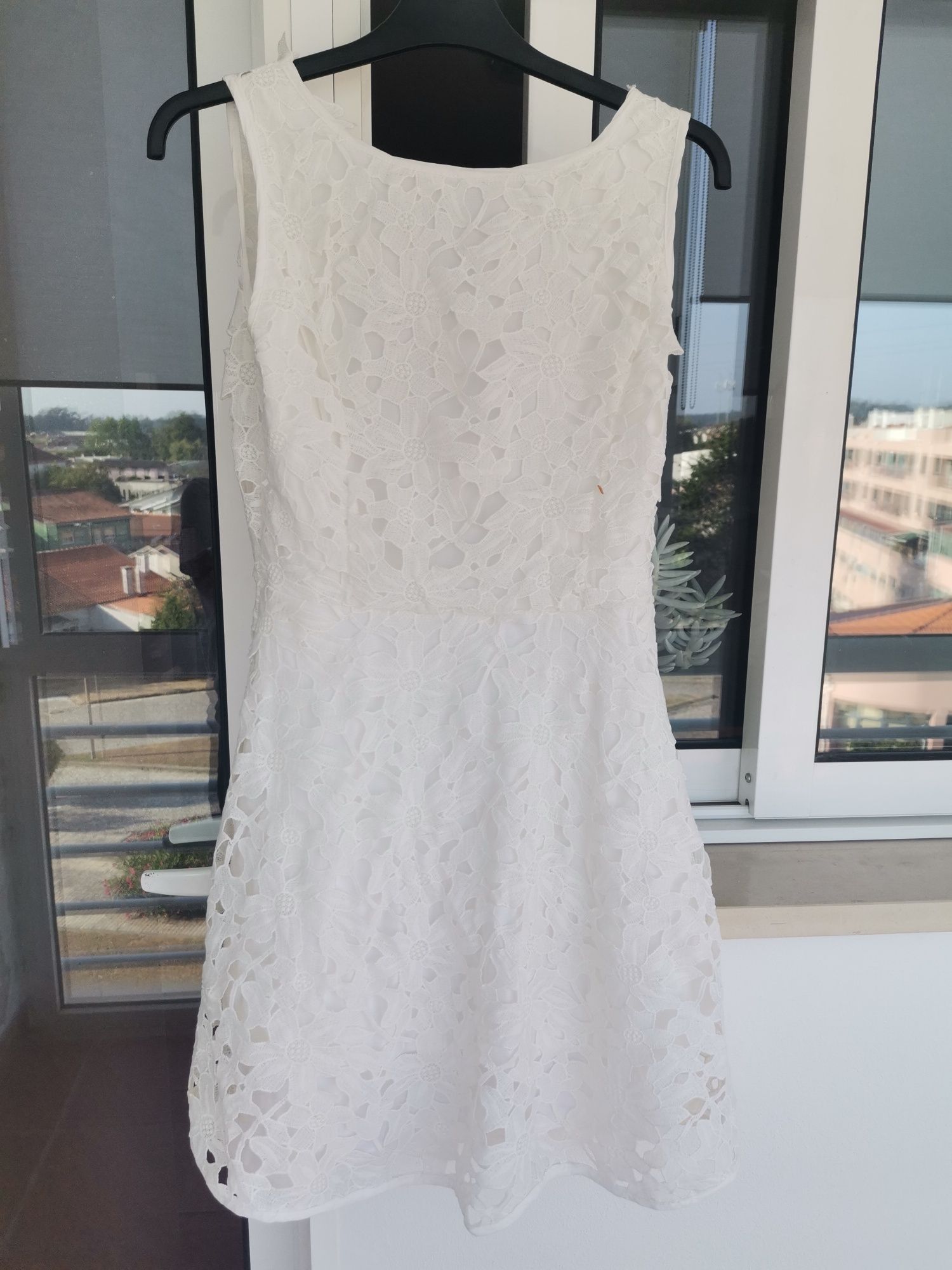 Vestido curto de cerimónia