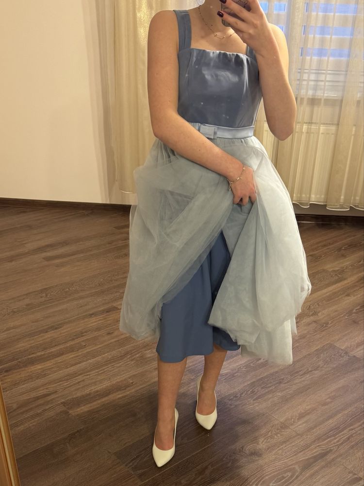 Сукня шита на замовлення, випускна