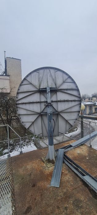 Супутникова антена 2.4м