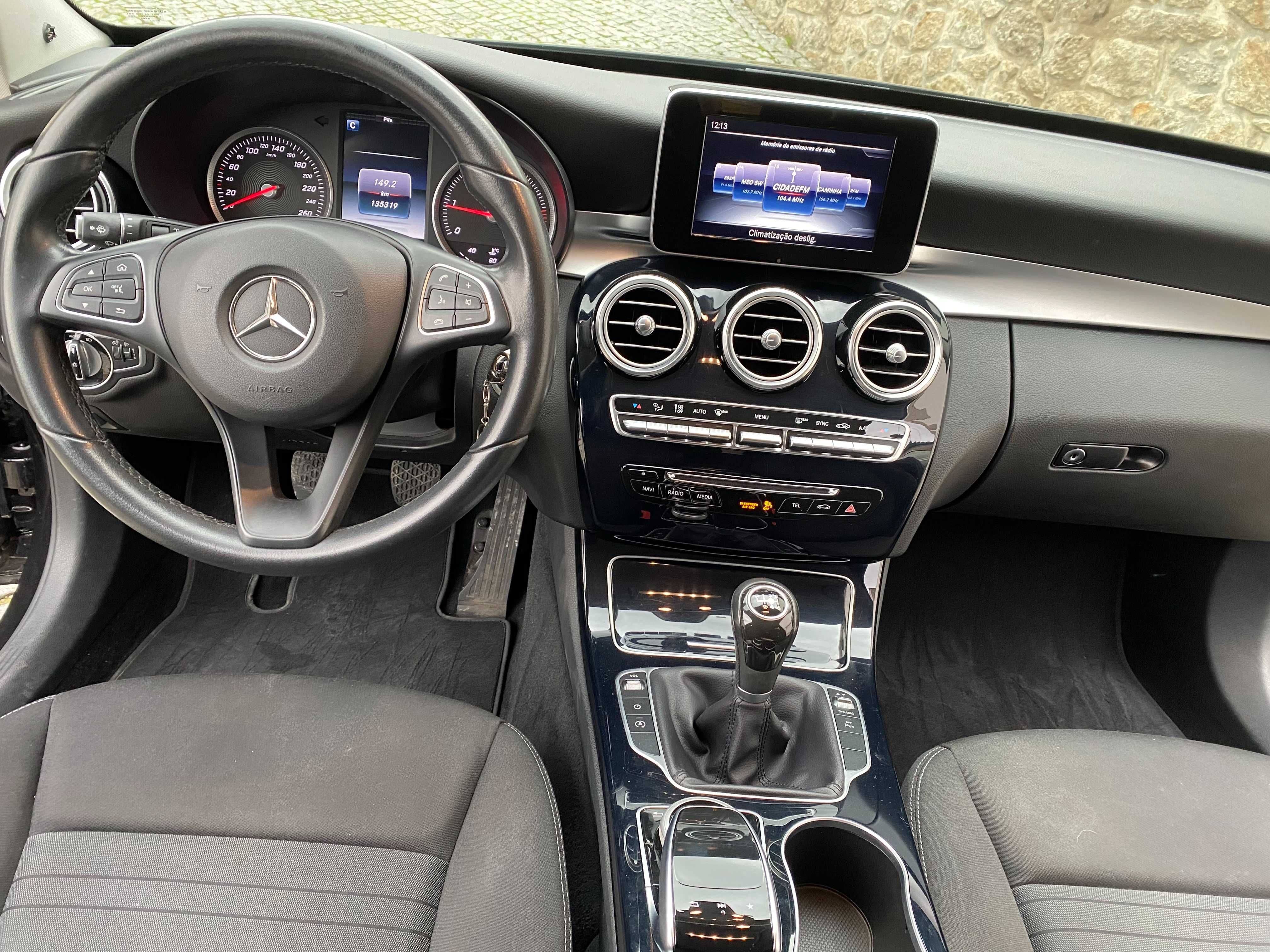 Mercedes C200CDi Avantgarde NACIONAL c/ GPS - 2016