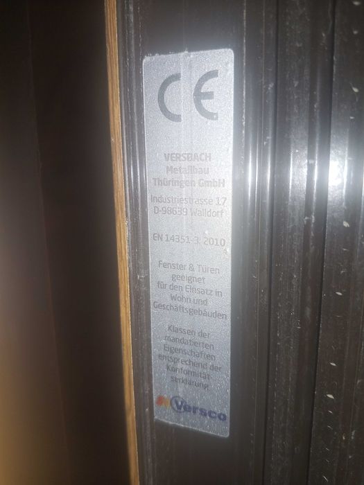 Drzwi wejściowe stan bardzo dobry