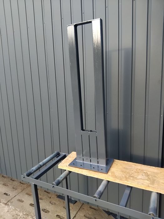 Schody półkowe metalowe na wymiar