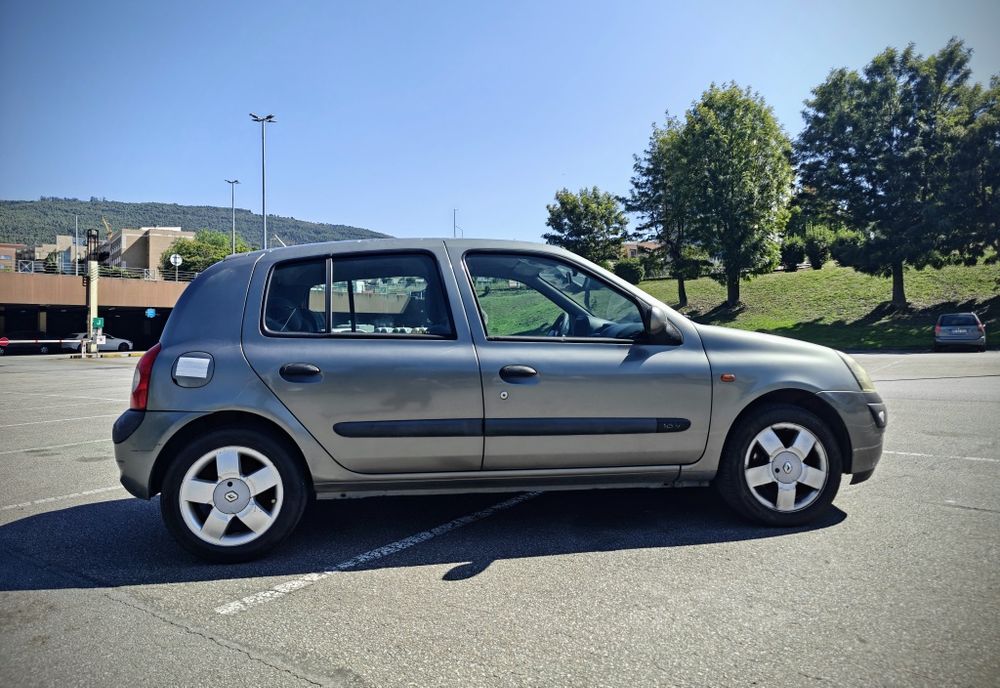 Renault Clio Gasolina bom estado