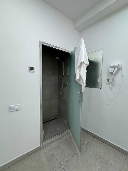 Запускайте Ваш успішний бізнес в ЦЕНТРі міста! Супер локація, ремонт!