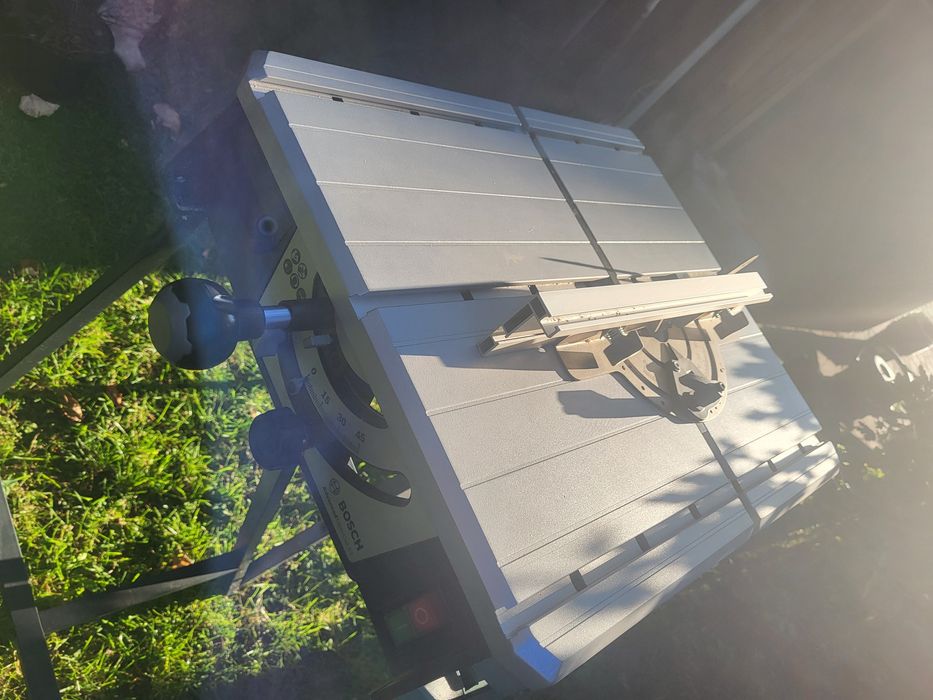 Bosch przenośna piła stołowa