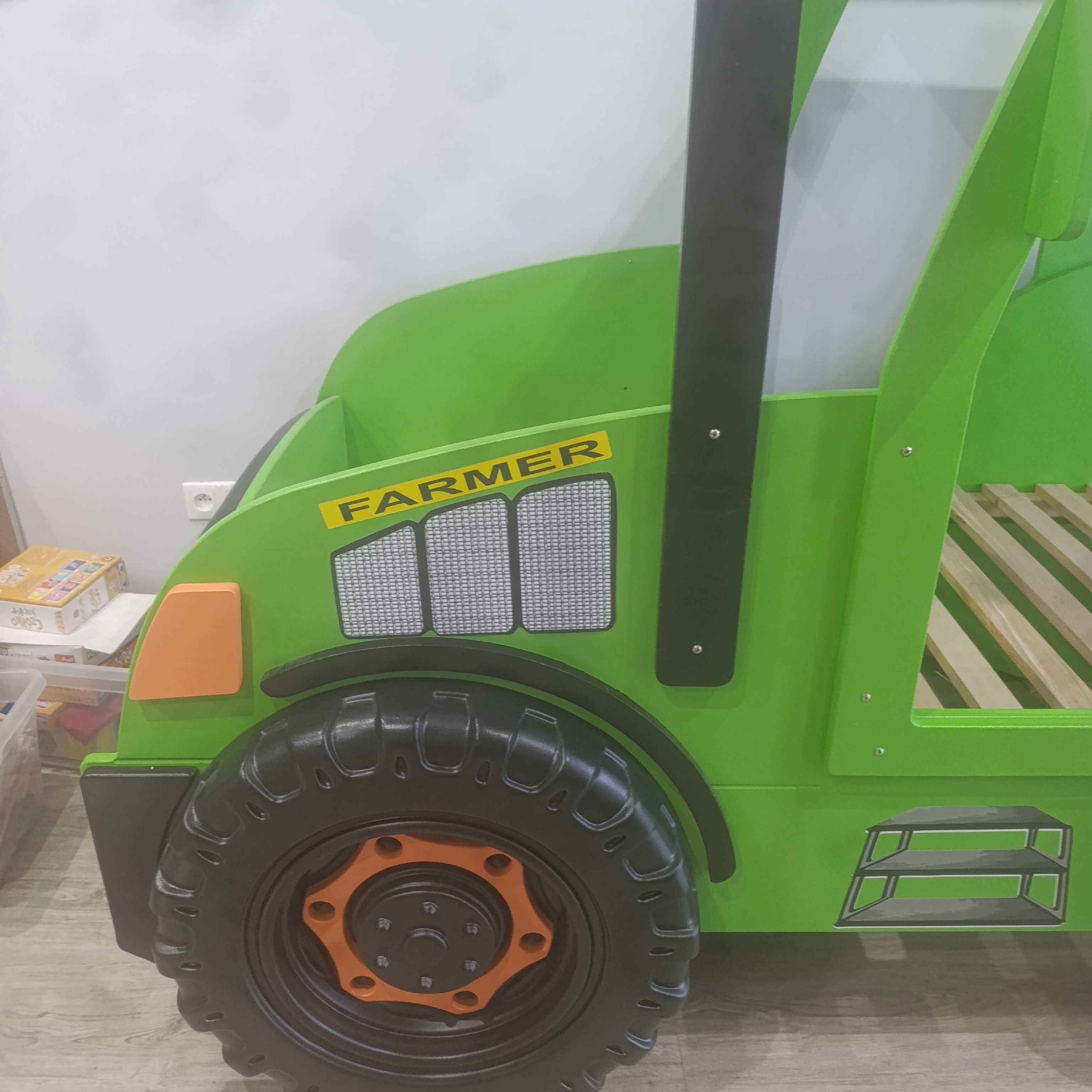 Łozko traktor zielony