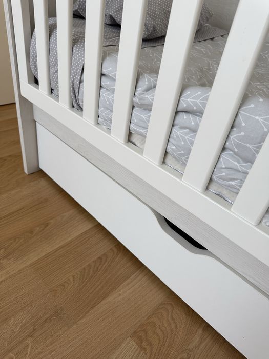 Cama de grades e modulo de gavetas/muda Fraldas Trama Mini Combi