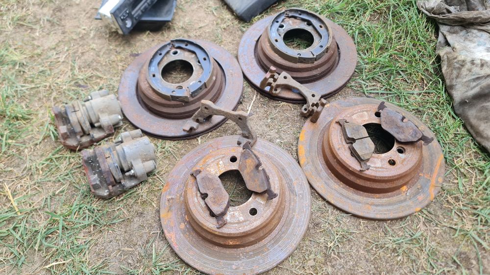 Części Bmw e39 tarcze hamulcowe drzwi pompa wspomaga fotele schowek