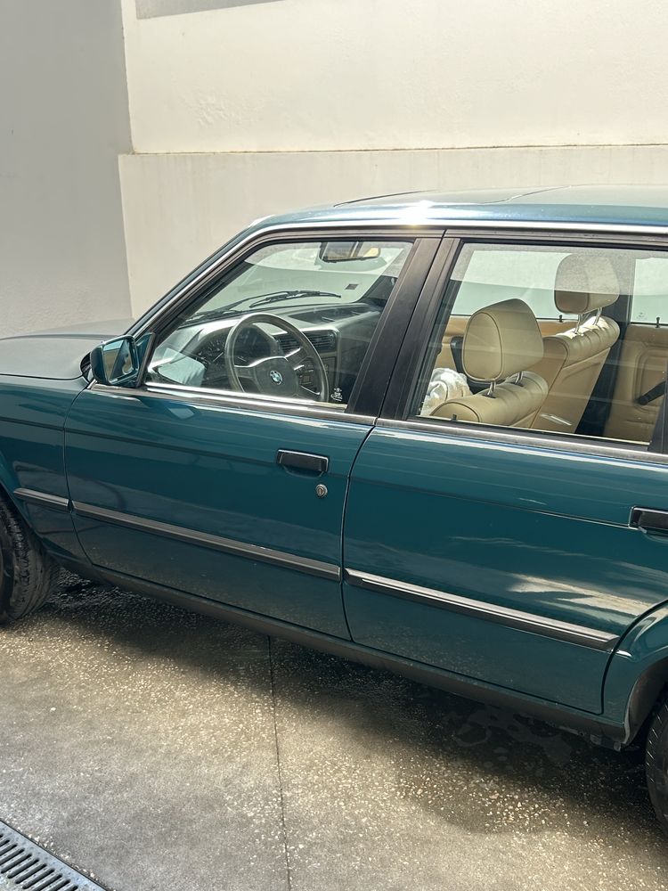BMW (E30) - 316i