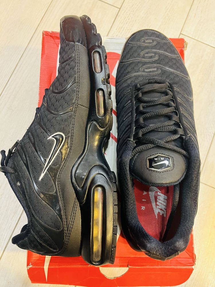 Кросовки Nike AIR MAX PLUS TN 46 размер, 30 см стелька