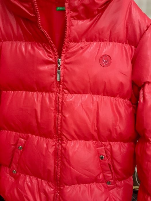 Benetton czerwona kurtka puchowa S XS zimowa