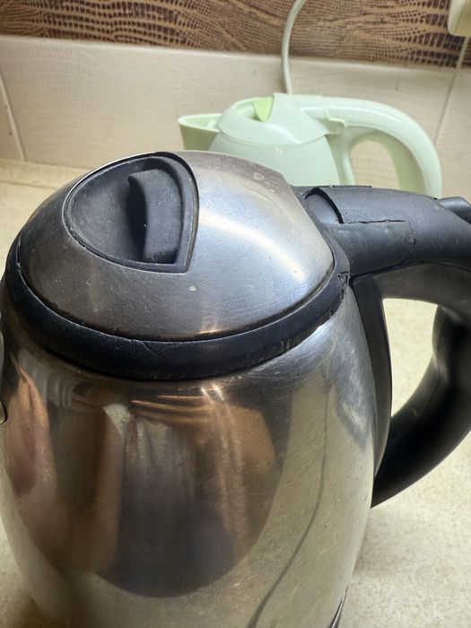 Чайник електричний