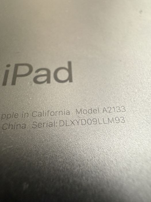 Apple iPad mini 5 64gb WIFI Ідеал + чохол otterbox 99% батарея