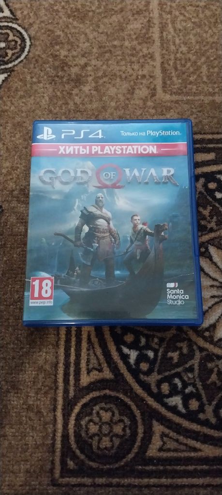 Playstation 4 slim,PS4 slim + god of war 4