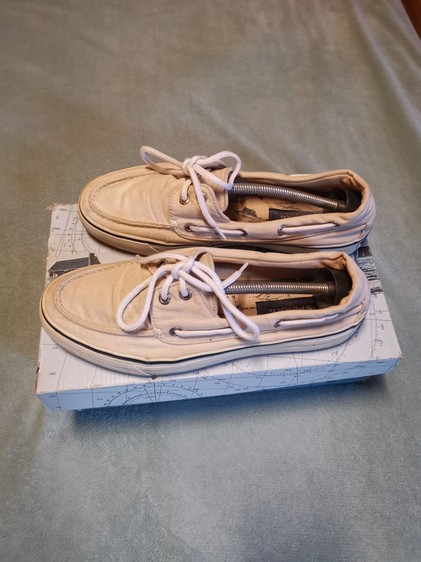 Tenis brancos da Sperry