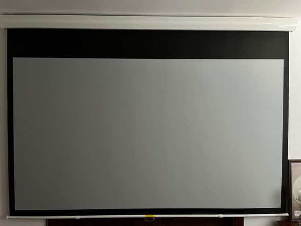 Ekran projekcyjny premium Suprema Feniks Elegant 234x132 Matt Grey HD