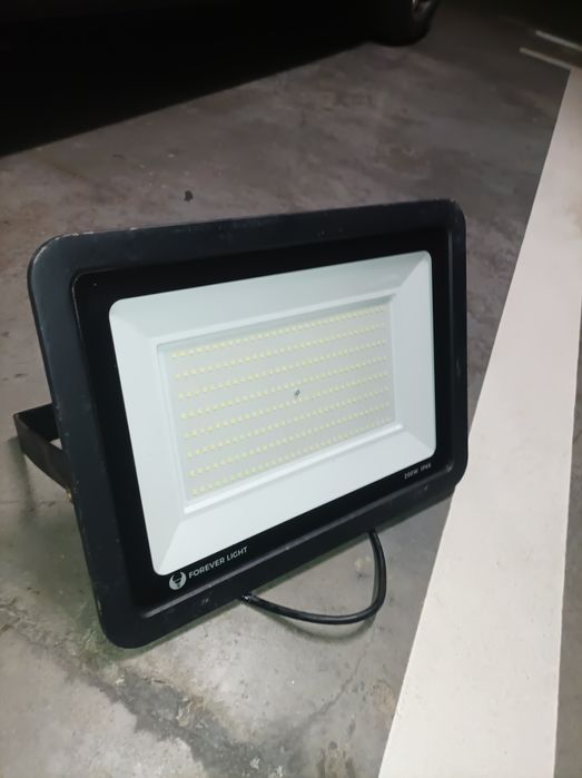 Lampa halogen LED naświetlacz 200W IP66