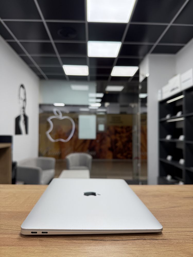 Macbook Air 13 2018(2019) i5|8|256 •Гарантія Ідеальний стан Макбук